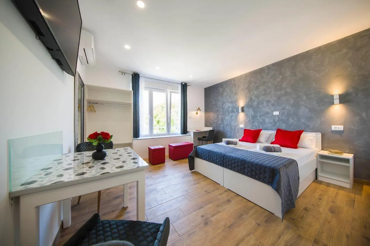 Split Central Luxury Studios Apartment